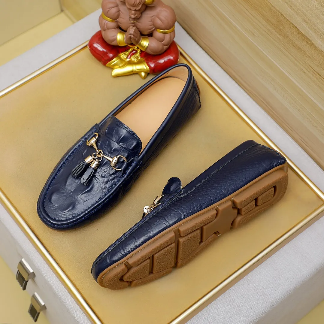 Men's shoes💰360💰🕷🕷️【 GUCCI 】Gucci's best-selling trendy men's casual slip-on shoes 🇨🇳Official website original 1:1 mold 💯Original quality, fine workmanship ☘Fashionable and versatile, perfect shape, comfortable on the feet 🍓Trendy men's recommended model, imported cowhide on the top layer 🎋High-quality pigskin lining, rubber wear-resistant and non-slip outsole, high-end atmosphere, worth owning 🍉Optional 38-44